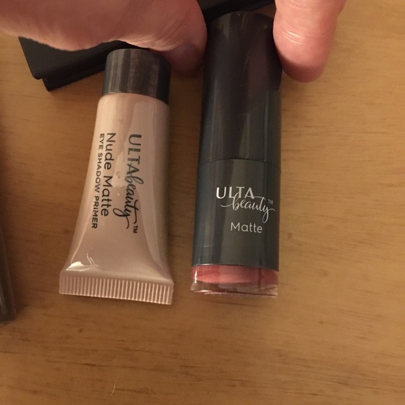 New 7pc Makeup Bundle Blush Mascara Brow Tint Brush Lipstick Primer Bag - Picture 5 of 10